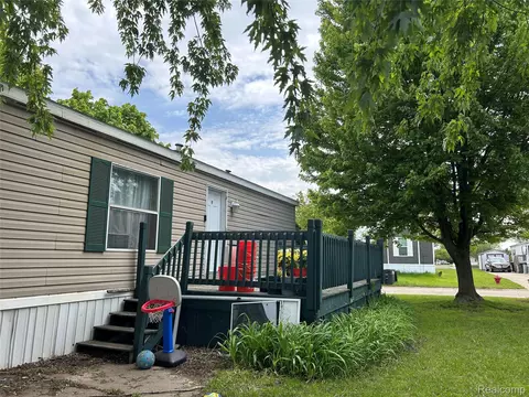 7036 Ranger Dr, Romulus, MI 48174