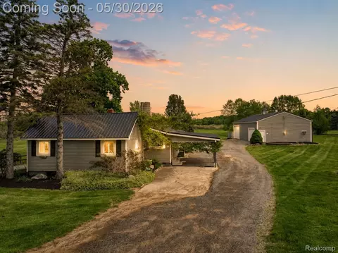 4481 Belford Rd, Holly, MI 48442
