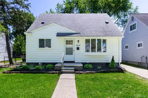 23604 Deziel St, Saint Clair Shores, MI 48082