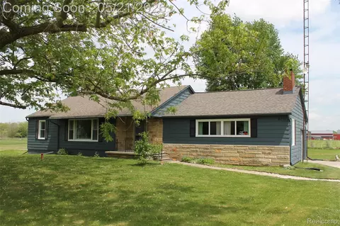 8251 Beers Rd, Swartz Creek, MI 48473
