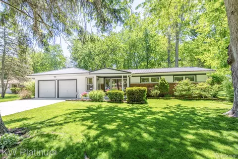 3361 Clyde Dr, Burtchville, MI 48059