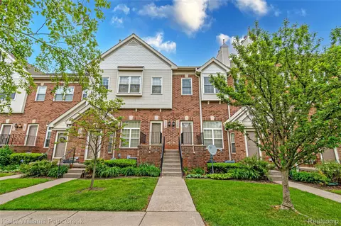 1847 Campau Farms Cir, Detroit, MI 48207