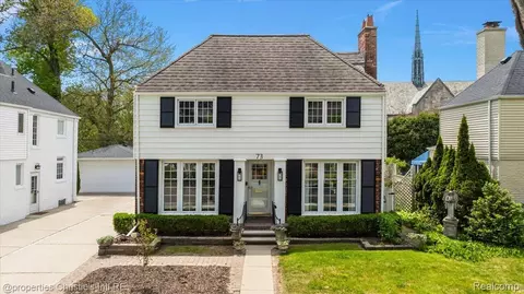 73 Meadow Ln, Grosse Pointe Farms, MI 48236