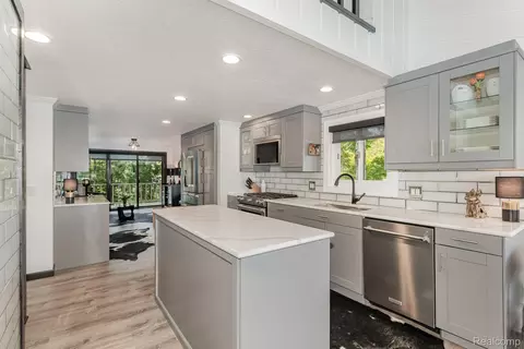 Kitchen - 2380 Islanders Way, Gladwin, MI 48624 photo 3 of 3
