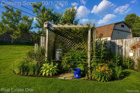 Other - 206 Broadway, Springfield, MI 48350 photo 11 of 22