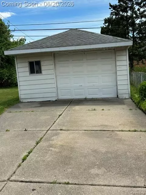 Other - 17416 Veronica Ave, Eastpointe, MI 48021 photo 7 of 12