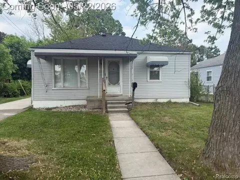 970 Champaign Rd, Lincoln Park, MI 48146