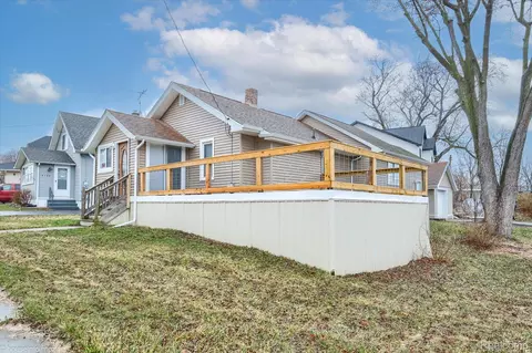 2127 Kenneth St, Burton, MI 48529