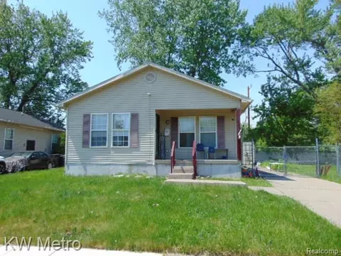 445 Navahoe St, Detroit, MI 48215