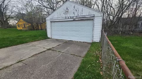 Other - 258 E Hobson Ave, Flint, MI 48505 photo 4 of 10