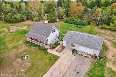 4510 Swaffer Rd, Vassar, MI 48746
