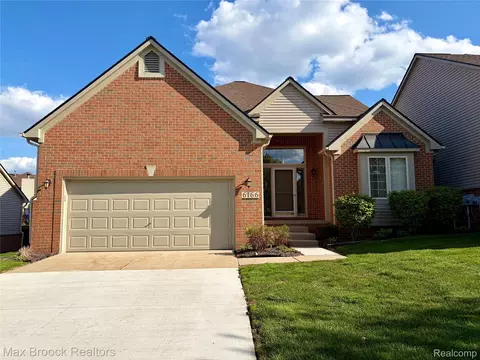 6166 Lochmore Dr, Commerce, MI 48382