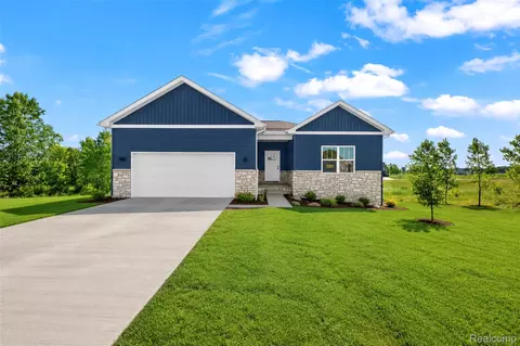 10020 Santa Lucia Ct, Grand Blanc, MI 48439