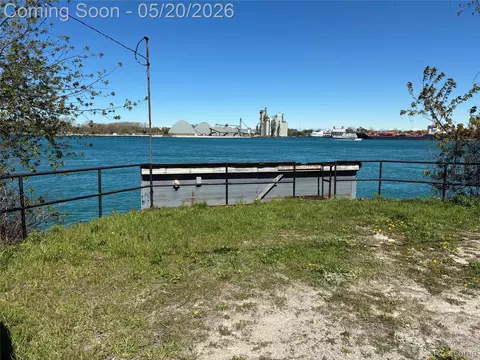 804 Merchant St, Port Huron, MI 48060