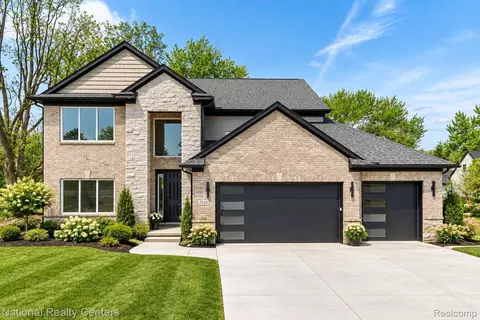 2828 S Livernois Rd, Rochester Hills, MI 48307