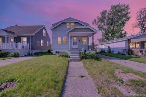 453 Manatee Ave, Hazel Park, MI 48030
