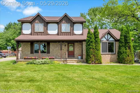 4445 E Hill Rd, Grand Blanc, MI 48439
