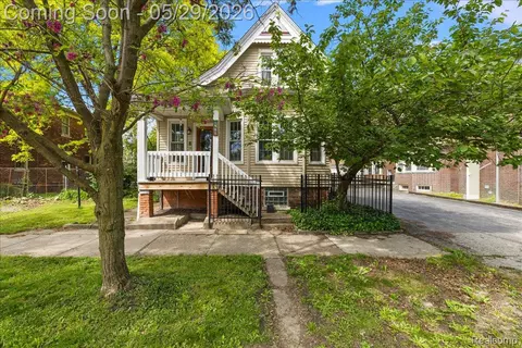 1481 Baldwin St, Detroit, MI 48214