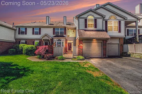 49738 Plymouth Way #81, Plymouth, MI 48170