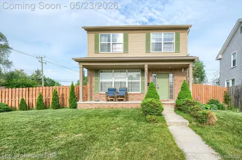 2880 Kipling Ave, Berkley, MI 48072