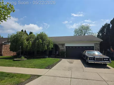5858 Reuter St, Dearborn, MI 48126