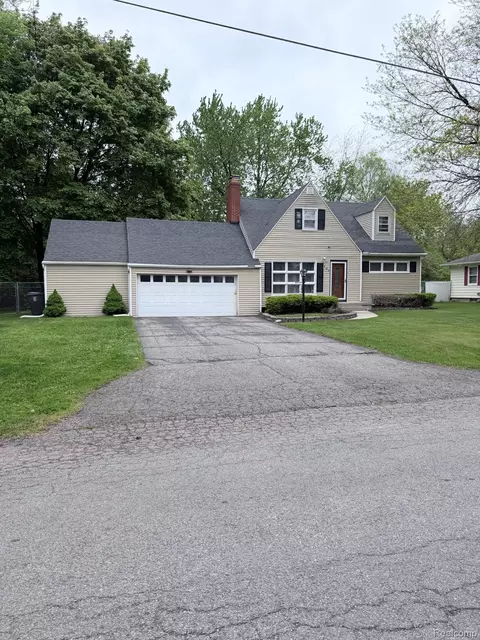 701 Algonquin Ave, Flint, MI 48507