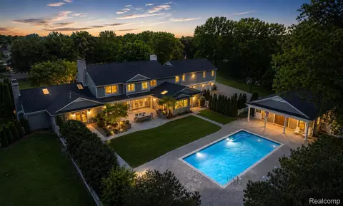 232 Guilford Rd, Bloomfield Hills, MI 48304