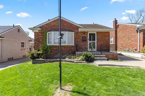 21241 Donaldson St, Dearborn, MI 48124