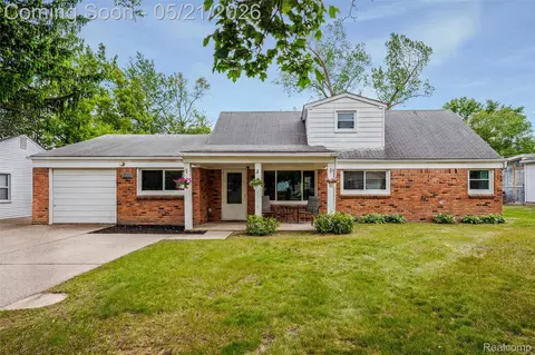 34685 Bridgeman St, Farmington Hills, MI 48335