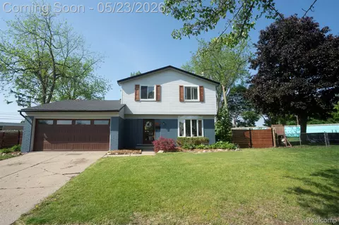 530 Sheffield Dr, Madison Heights, MI 48071
