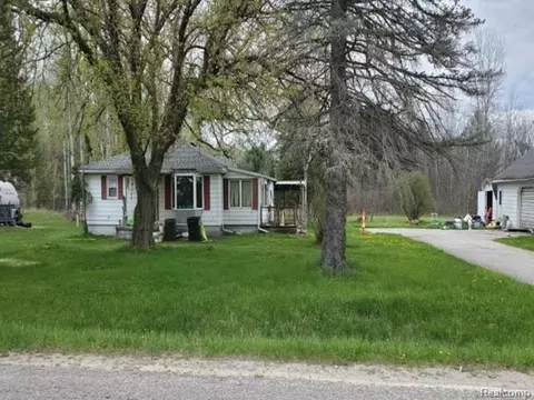 4056 N Three Rivers, Gladwin, MI 48624