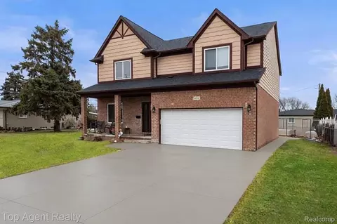 36738 Vine Dr, Sterling Heights, MI 48312