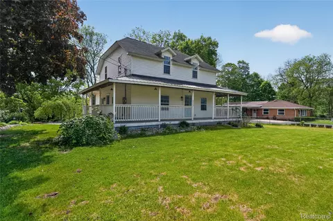 Exterior - 6235 Flushing Rd, Mount Morris, MI 48433 photo 2 of 11