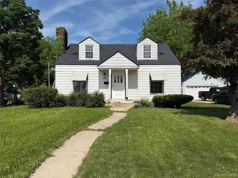 1601 N Ballenger Hwy, Flint, MI 48504