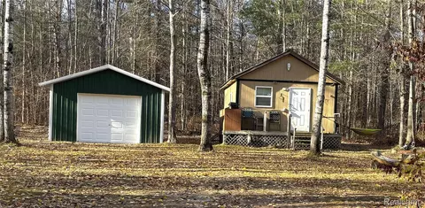 5469 Orchard Trail Rd, Frederic, MI 49733