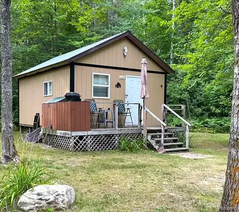 5469 Orchard Trail Rd, Frederic, MI 49733 photo 3
