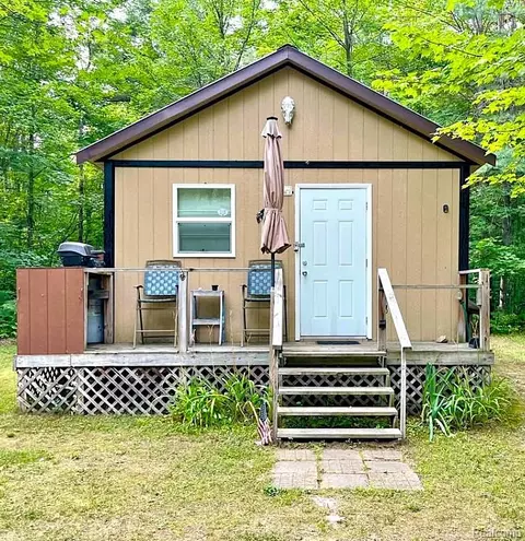 5469 Orchard Trail Rd, Frederic, MI 49733 photo 2