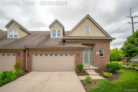 42384 Gateway Dr, Plymouth, MI 48170