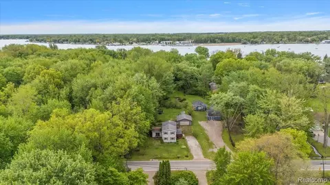 View/Area - 3915 Fruit St, Clay, MI 48001 photo 3 of 11