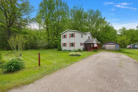 3915 Fruit St, Clay, MI 48001