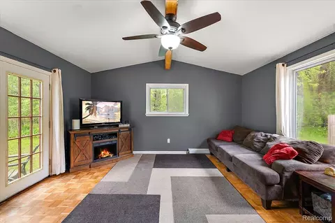 Living - 3915 Fruit St, Clay, MI 48001 photo 2 of 3