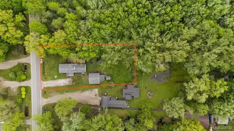 View/Area - 3915 Fruit St, Clay, MI 48001 photo 7 of 11
