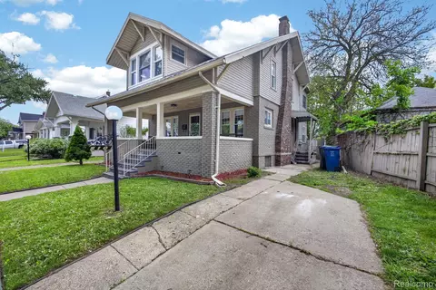 Exterior - 810 E 8th St, Flint, MI 48503 photo 5 of 5