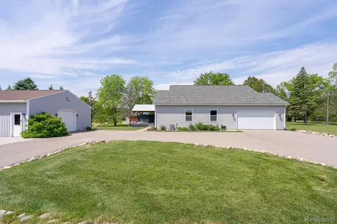 Exterior - 4610 Clyde Rd, Oceola, MI 48855 photo 4 of 10