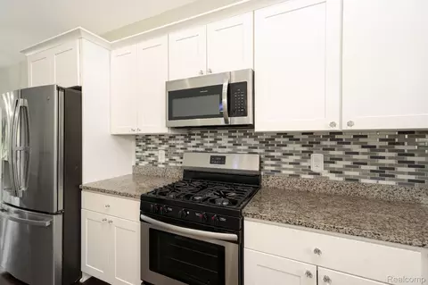 Kitchen - 4610 Clyde Rd, Oceola, MI 48855 photo 4 of 6
