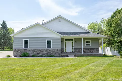 4610 Clyde Rd, Oceola, MI 48855