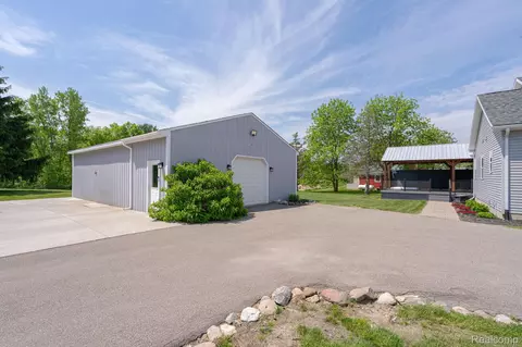 Exterior - 4610 Clyde Rd, Oceola, MI 48855 photo 5 of 10