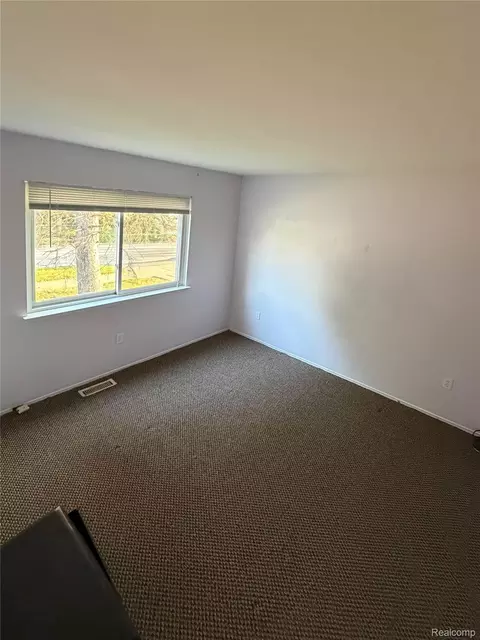 Bedroom - 28472 Greenview St, Romulus, MI 48174 photo 3 of 6