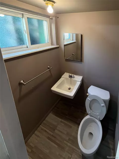 Bath - 28472 Greenview St, Romulus, MI 48174 photo 3 of 3