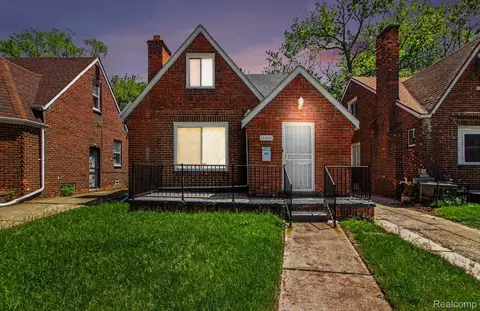 16548 Lesure St, Detroit, MI 48235